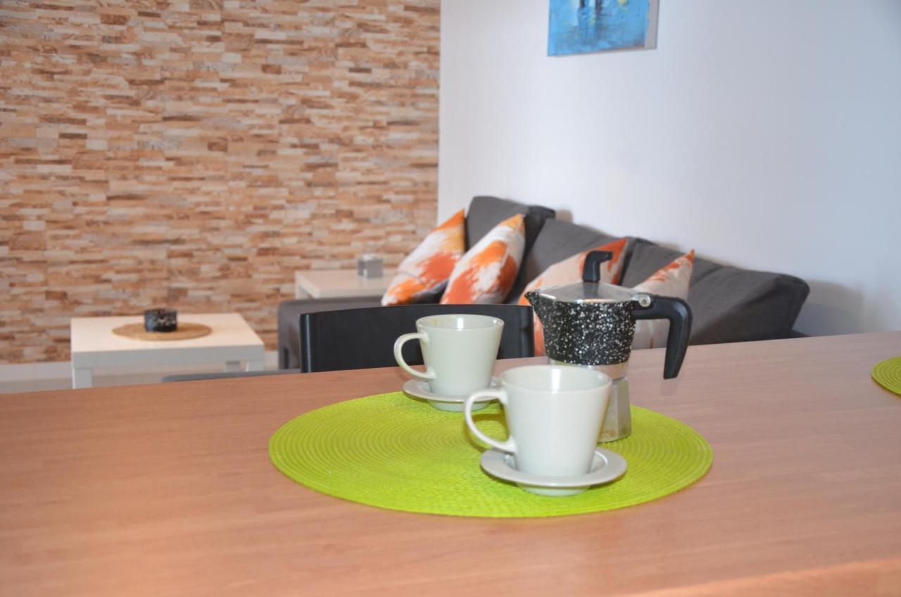 Holiday Apartment Puerta Del Sol Caleta De Fuste Luaran gambar